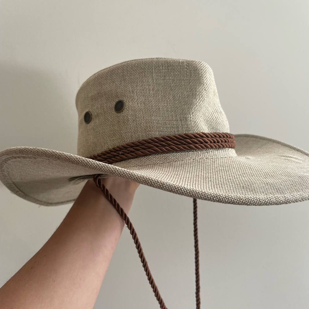 Vintage | Wide Brimmed Hat